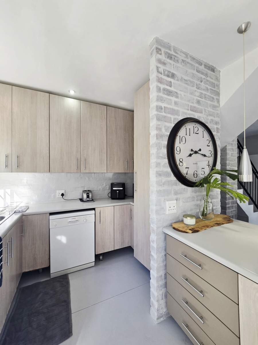 4 Bedroom Property for Sale in Fernridge Western Cape